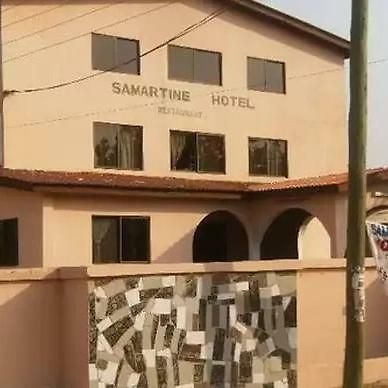 Samartine Hotel Kwabenya Exterior photo