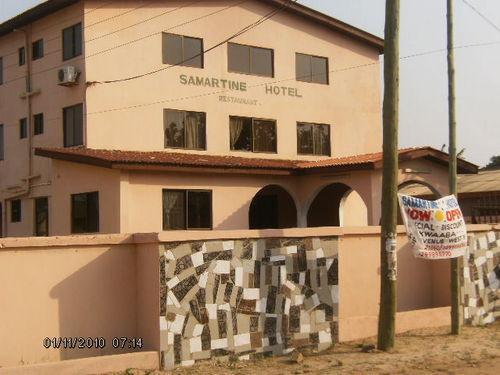 Samartine Hotel Kwabenya Exterior photo